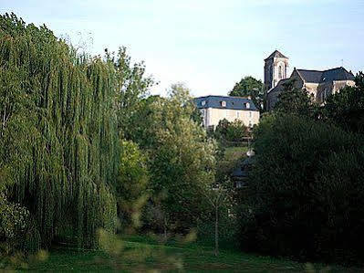 Logis Hotel Le Prieure Des Gourmands Chateaubriant Exterior photo